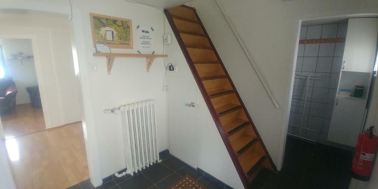 East Iceland Homestay Eskifjörður Esterno foto