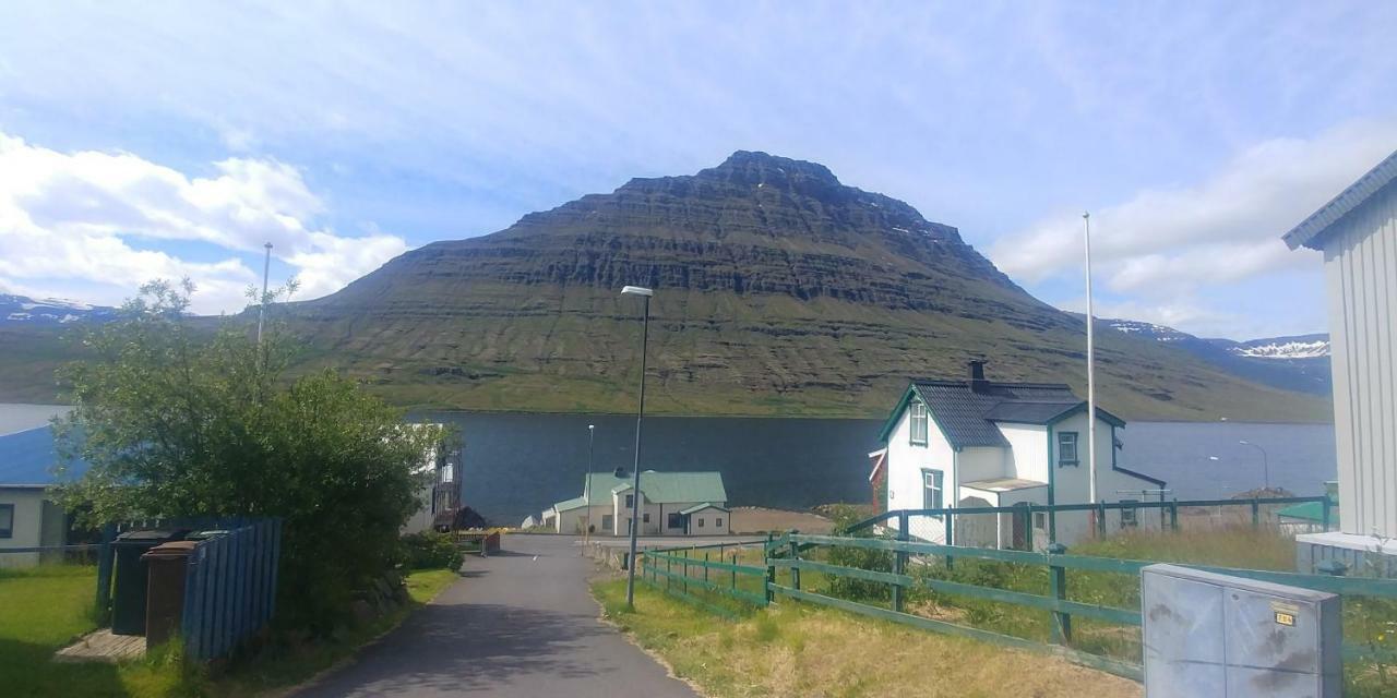 East Iceland Homestay Eskifjörður Esterno foto